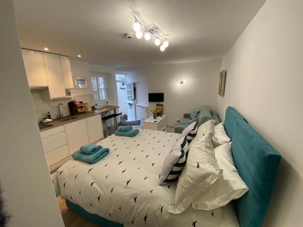 Sweet Caroline - Luxury Studio Stone'S Throw From Mousehole Harbour Eksteriør bilde